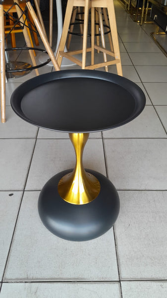 Ndo Side Table