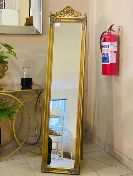 Velantia Vintage Mirror